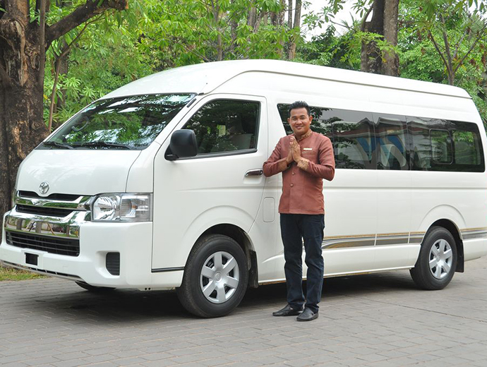 Limousine Toyota (12 guests)