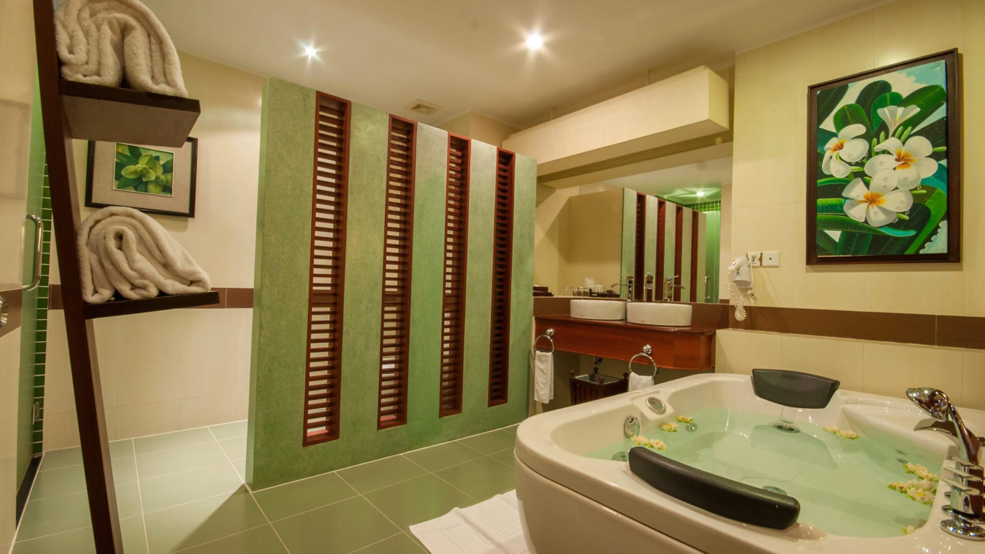 Bathroom-in Suite