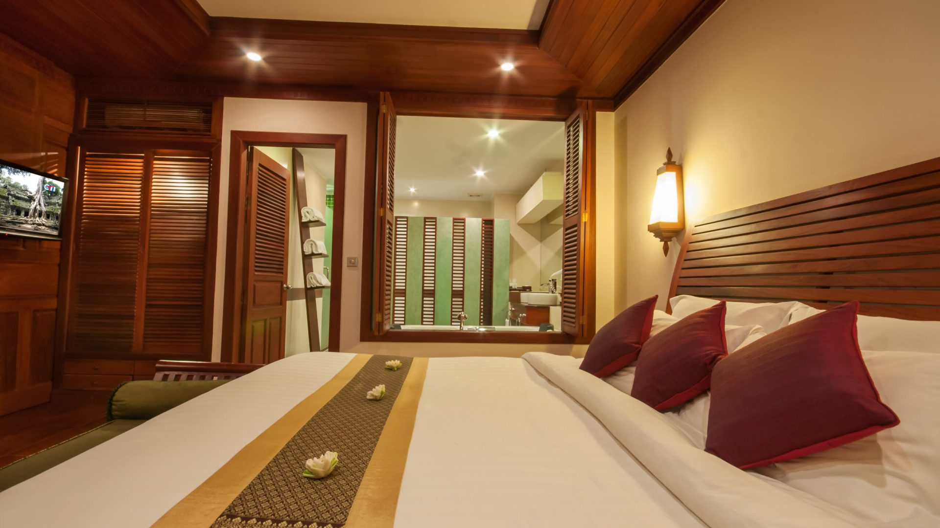 Family Suite (Bedroom)